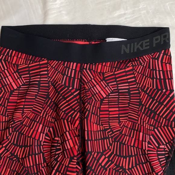 ✨Nike Dri-Fit Pro Crop Leggings✨ - Picture 6 of 8